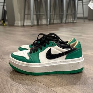 Nike Black, Green, and White Low-Top Sneakers